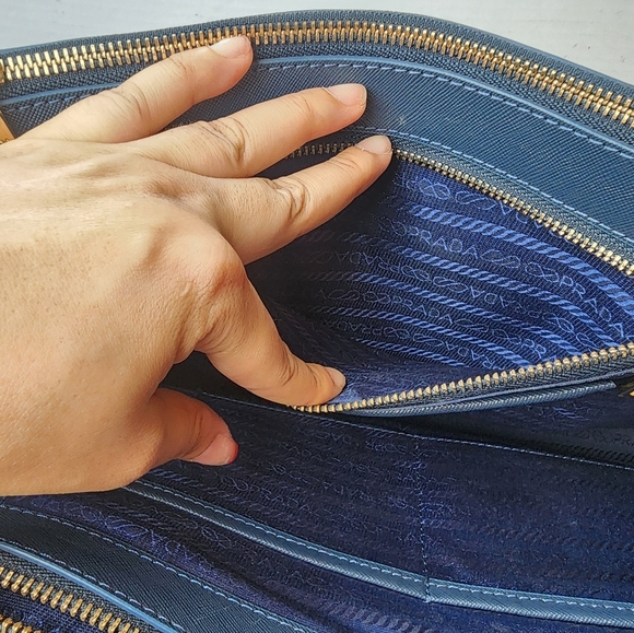 🌸 Prada | Handbag | Medoum sized bag - Picture 10 of 16